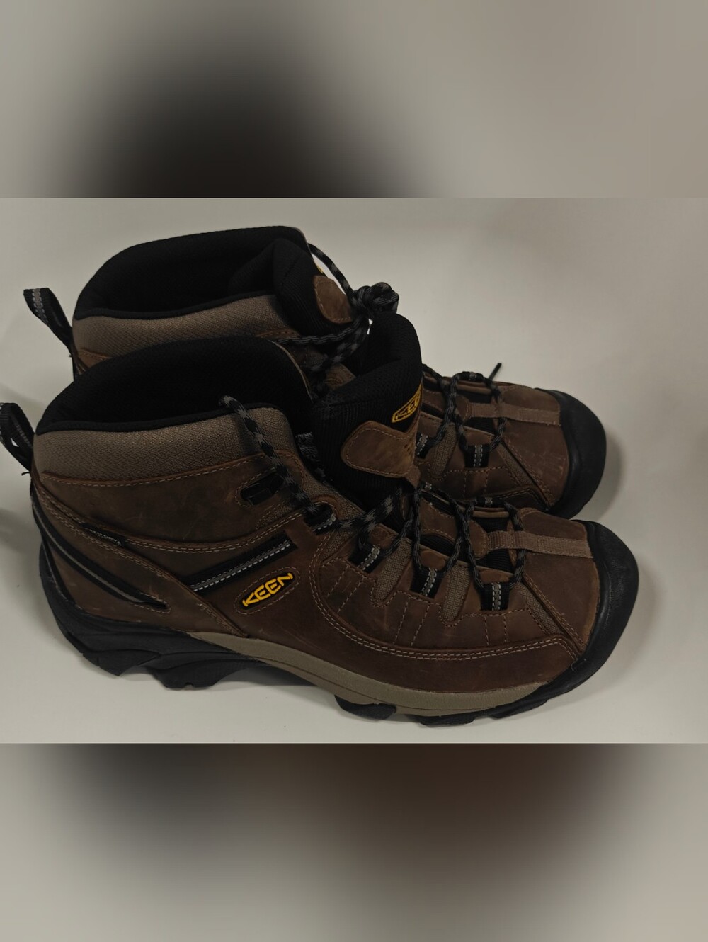 KEEN Targhee II Mid Waterproof Hiking Boots Men’s Size 11 Brown Outdoor Trail Sh